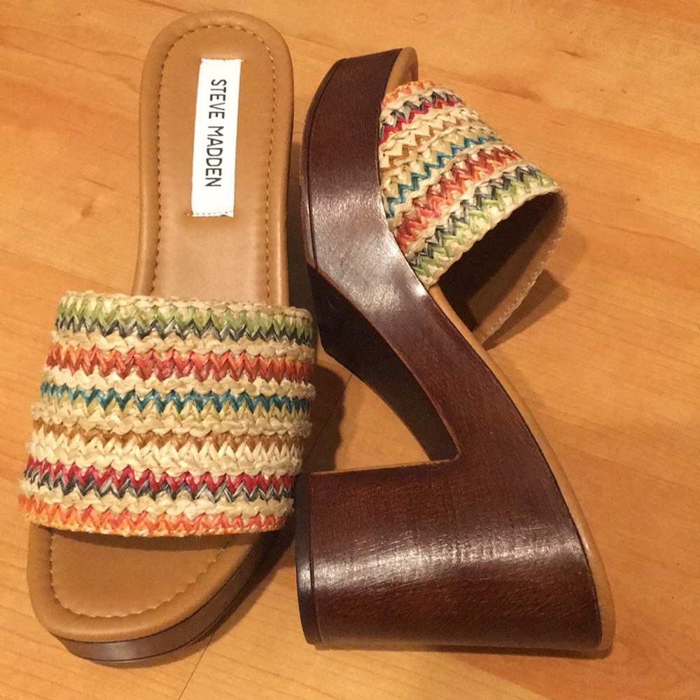 Steve Madden platform sandals